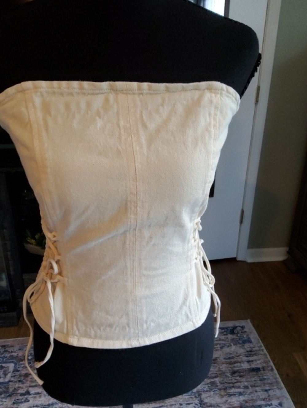 LoneStar Strapless Cream Corset-Style Crop Women’s Top Large